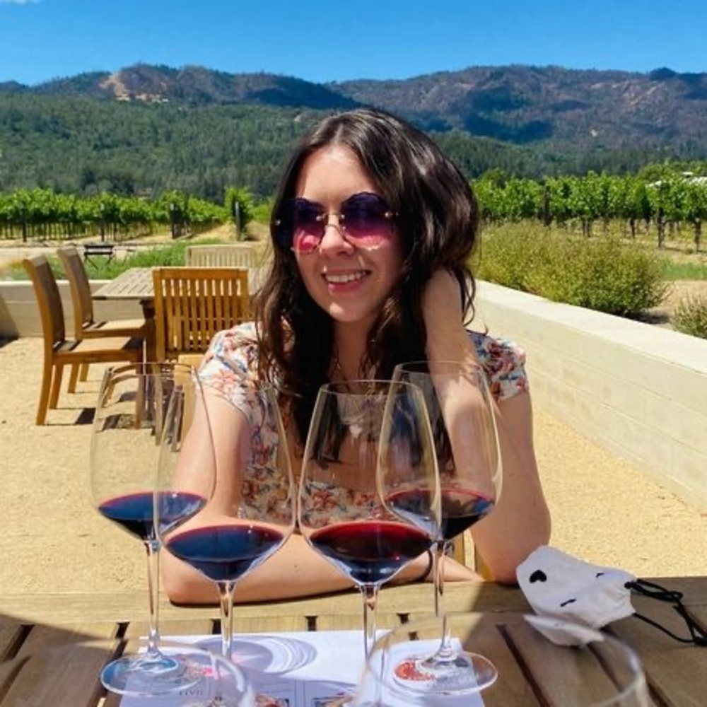 Meet your Posher, Izzy